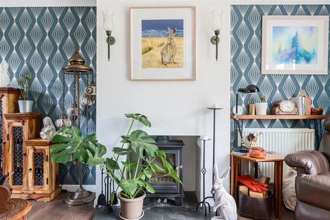 62 Queens Road, Devizes, SN10 5HR
