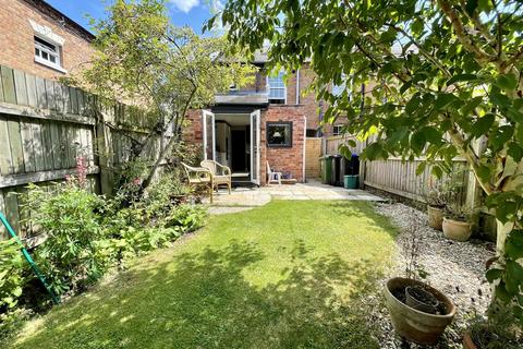93 Shipston Road, Stratford-upon-avon, CV37 7LW