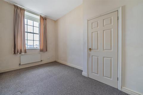 2 bedroom terraced house for sale, Thomas Wyatt Road, Devizes