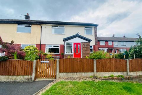 3 bedroom terraced house for sale, School Crescent, Stalybridge SK15