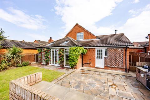 4 bedroom detached house for sale, Lindsey Drive, Crowle