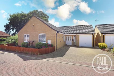 3 bedroom detached bungalow for sale, Fuller Close, Oulton, NR32