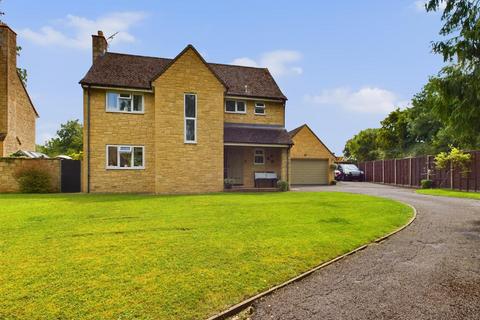 4 bedroom detached house for sale, Mill Lane, Brockworth