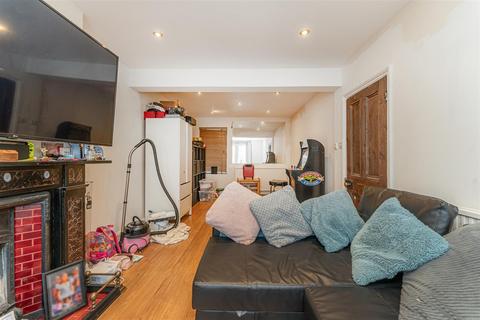 3 bedroom detached house for sale, Gordon Hill, Enfield