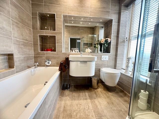 En suite bathroom