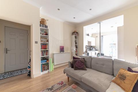 2 bedroom flat for sale, Median Road, London E5