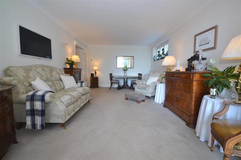 1 bedroom flat for sale, Hinton Wood, Grove Road, East Cliff, Bournemouth