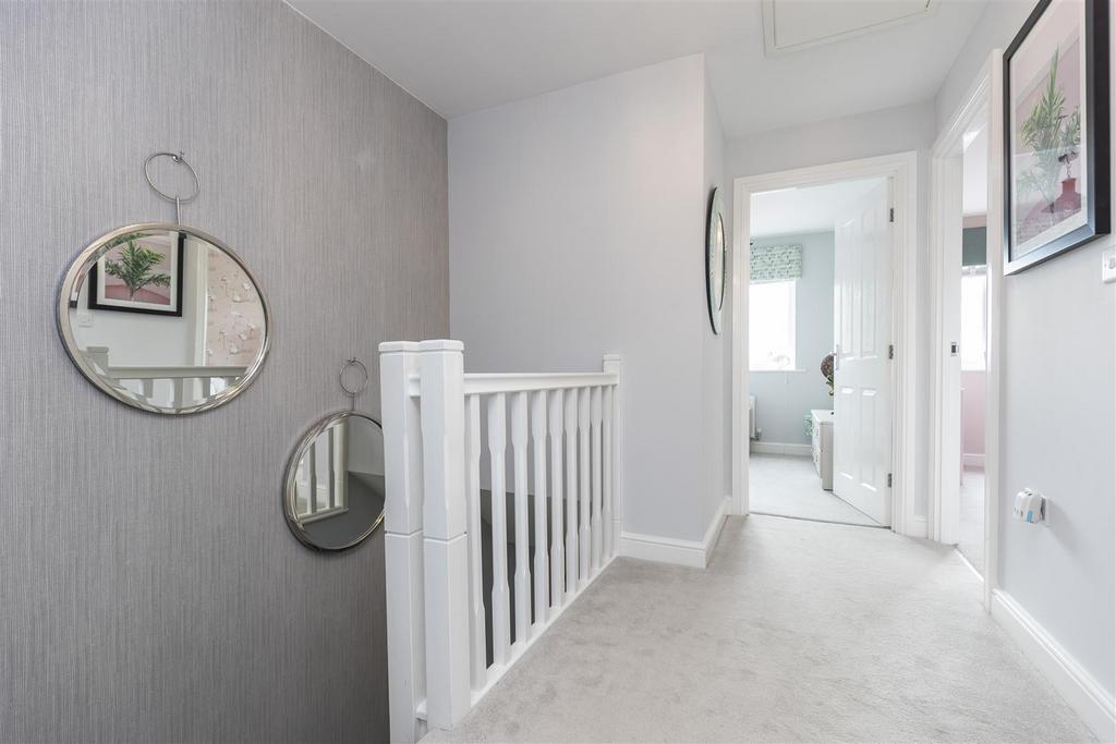 032pw.JPG