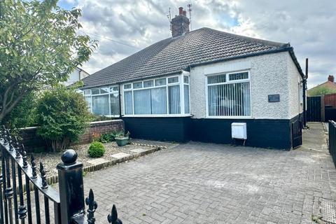 2 bedroom semi-detached bungalow for sale, Oak Road, Redcar