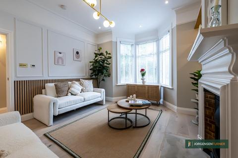 68 Eynham Road, London, W12 0HA