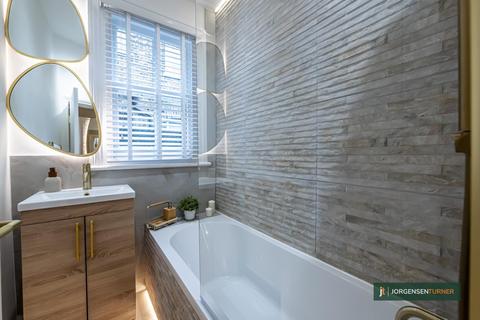 68 Eynham Road, London, W12 0HA