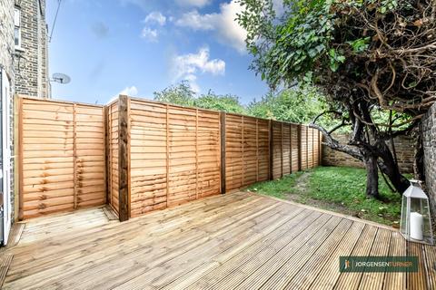 68 Eynham Road, London, W12 0HA