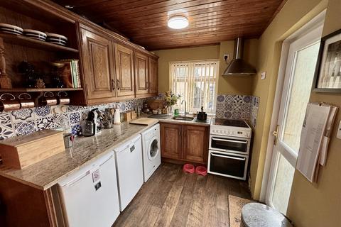 1 Banwen Place, Lower Brynamman, Ammanford, SA18 1SP