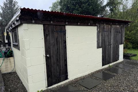 1 Banwen Place, Lower Brynamman, Ammanford, SA18 1SP