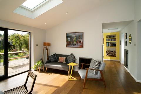 4 bedroom detached house for sale, Priory Road, Hastings
