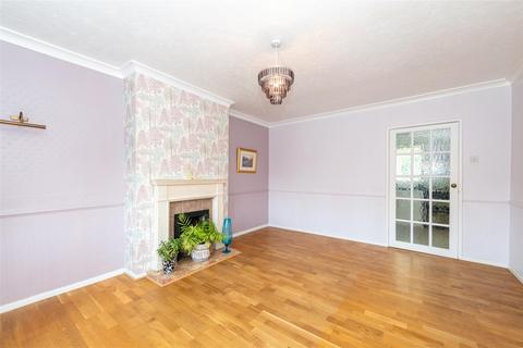 11 Manor Close, Kidderminster, DY11 6DF
