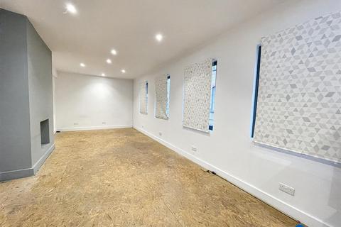 Property to rent, 1st Floor, 37 Fortescue Road, Hackney