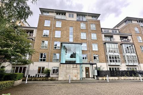 1 bedroom apartment to rent, Larch Court, London W9