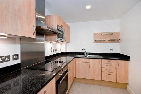 1 bedroom apartment to rent, Larch Court, London W9