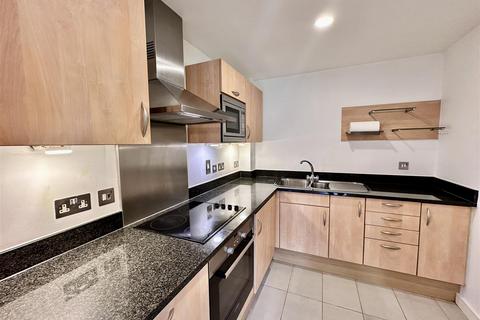 1 bedroom apartment to rent, Larch Court, London W9