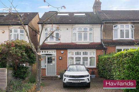 34 Borden Avenue, Enfield, EN1 2BY