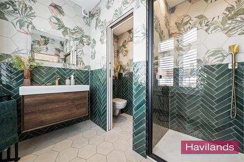 34 Borden Avenue, Enfield, EN1 2BY
