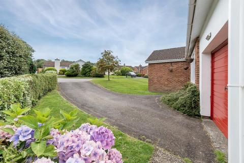 3 bedroom bungalow for sale, Oak View, Honiton