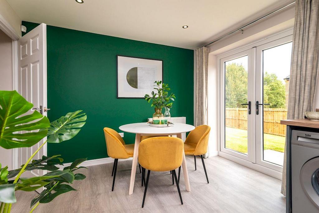 Macaulay Park, Grimsby, DN31 3 bed detached house to rent £995 pcm (£