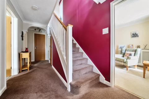 4 bedroom detached house for sale, Brighton Way, Chippenham