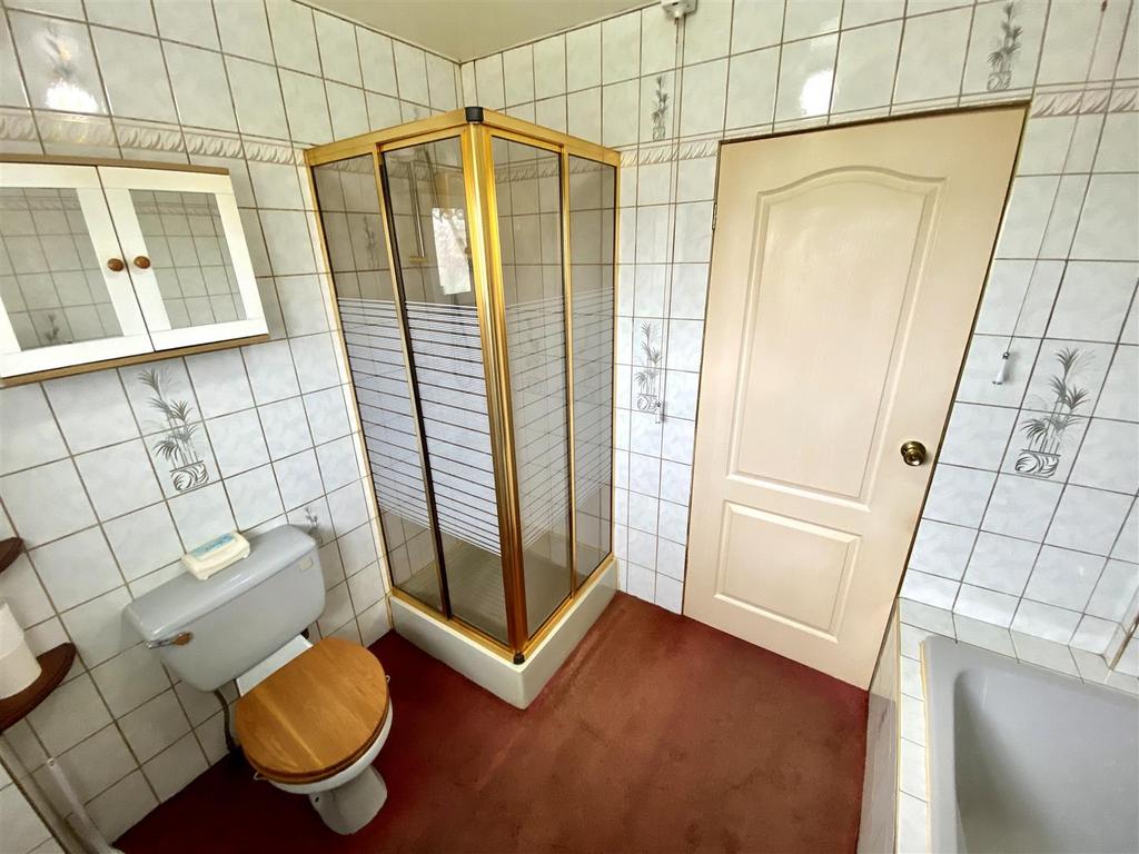 Family Bathroom/WC