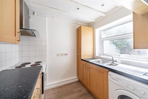 2 bedroom house for sale, Middle Road, Brighton