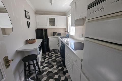 26 Amiens Close, Darlington, DL3 0UL