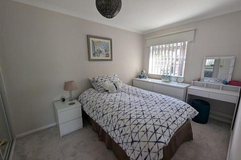 26 Amiens Close, Darlington, DL3 0UL