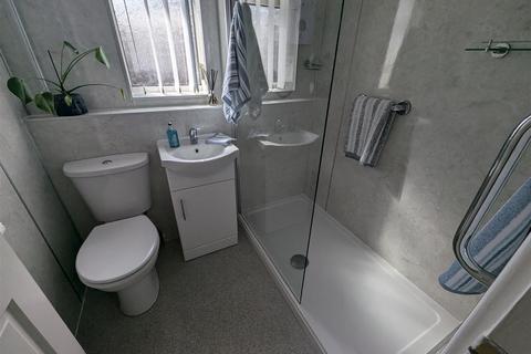 26 Amiens Close, Darlington, DL3 0UL