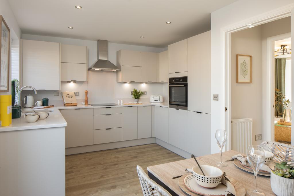 DWH Parc Fferm Wen Kennett 3 Bed kitchen 2