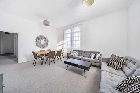 2 bedroom flat to rent, Queensbridge Road, Hackney, London, E8