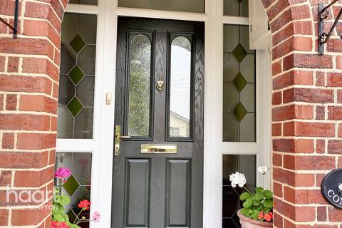 33 Lodway, Easton In Gordano, Bristol, BS20 0JD