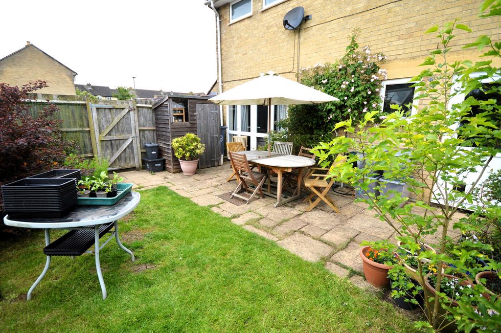 DSC 0134 patio 2.JPG