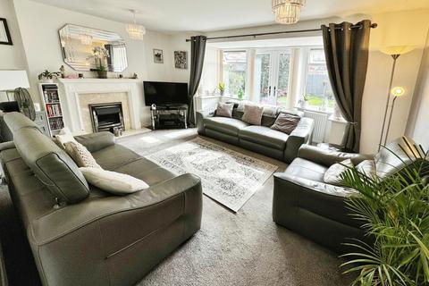 4 bedroom detached house for sale, Pembridge Close, Telford TF2