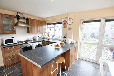 3 bedroom semi-detached house for sale, Winston Avenue, Newton-Le-Willows, WA12