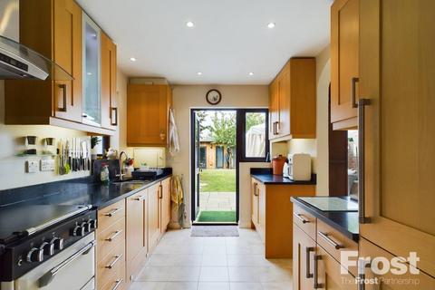 4 bedroom end of terrace house for sale, Berryscroft Road, Staines-upon-Thames, Surrey, TW18