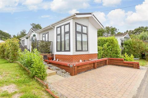 2 bedroom mobile home for sale, Lower Dunton Road, Brentwood, Essex