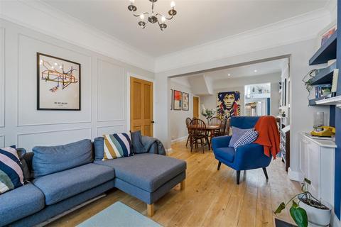 1 Gilbert Road, London, SW19 1BP