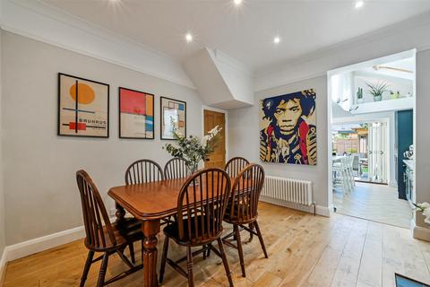 1 Gilbert Road, London, SW19 1BP