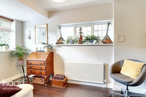 17 Arthur Road, Biggin Hill, Westerham, TN16 3DD