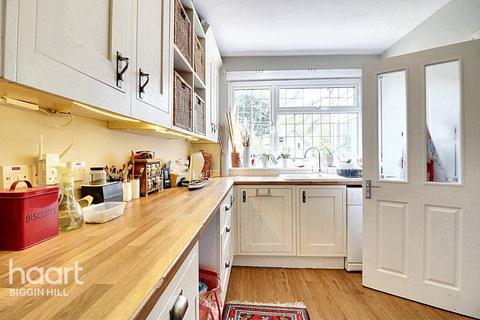 17 Arthur Road, Biggin Hill, Westerham, TN16 3DD
