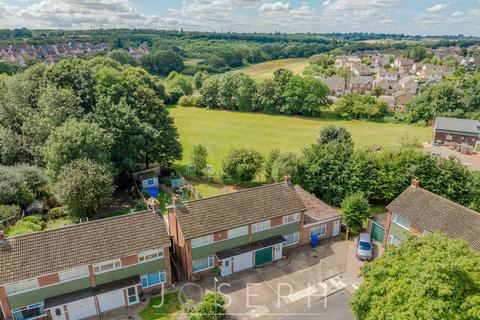 3 bedroom semi-detached house for sale, Carolbrook Road, Ipswich, IP2