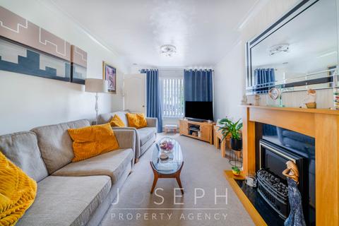 45 Carolbrook Road, Ipswich, IP2 9JQ