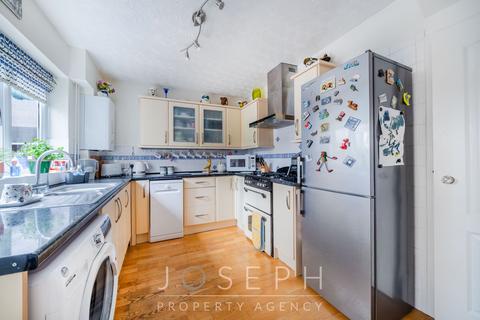 45 Carolbrook Road, Ipswich, IP2 9JQ