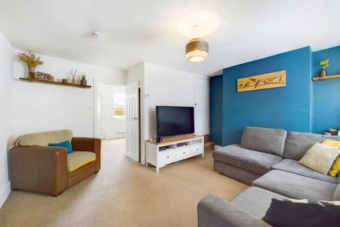 3 bedroom end of terrace house for sale, Moseley Road, Nottingham NG15